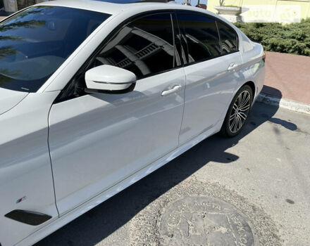 Белый БМВ 5 Серия, объемом двигателя 3 л и пробегом 35 тыс. км за 38000 $, фото 18 на Automoto.ua