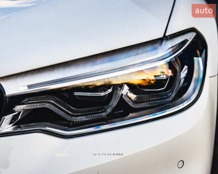 Белый БМВ 5 Серия, объемом двигателя 2 л и пробегом 175 тыс. км за 30000 $, фото 31 на Automoto.ua