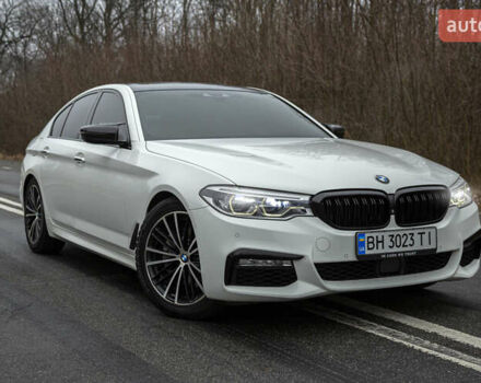 Белый БМВ 5 Серия, объемом двигателя 3 л и пробегом 101 тыс. км за 36500 $, фото 2 на Automoto.ua