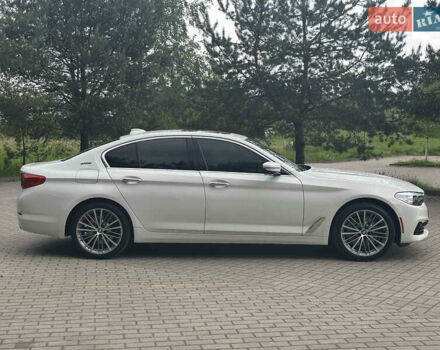 Белый БМВ 5 Серия, объемом двигателя 2 л и пробегом 65 тыс. км за 32500 $, фото 2 на Automoto.ua