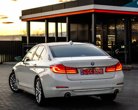 Белый БМВ 5 Серия, объемом двигателя 2 л и пробегом 175 тыс. км за 30000 $, фото 6 на Automoto.ua