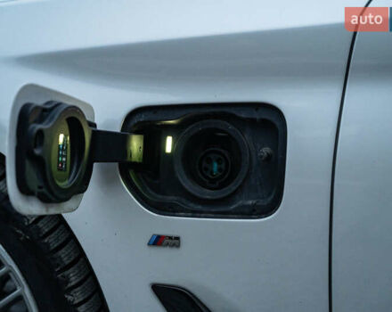 Белый БМВ 5 Серия, объемом двигателя 2 л и пробегом 105 тыс. км за 31900 $, фото 17 на Automoto.ua