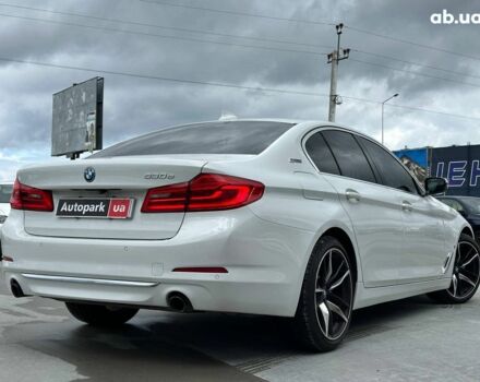 Белый БМВ 5 Серия, объемом двигателя 2 л и пробегом 117 тыс. км за 26690 $, фото 9 на Automoto.ua