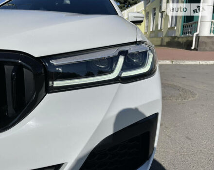 Белый БМВ 5 Серия, объемом двигателя 3 л и пробегом 35 тыс. км за 38000 $, фото 10 на Automoto.ua