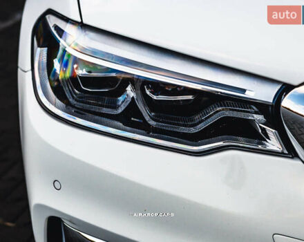 Белый БМВ 5 Серия, объемом двигателя 2 л и пробегом 175 тыс. км за 30000 $, фото 32 на Automoto.ua