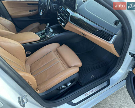 Белый БМВ 5 Серия, объемом двигателя 2 л и пробегом 108 тыс. км за 29500 $, фото 22 на Automoto.ua