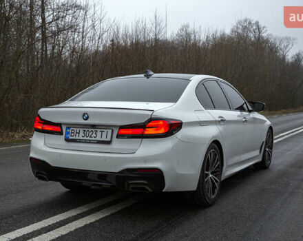 Белый БМВ 5 Серия, объемом двигателя 3 л и пробегом 101 тыс. км за 36500 $, фото 6 на Automoto.ua