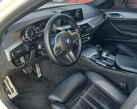 Белый БМВ 5 Серия, объемом двигателя 2 л и пробегом 142 тыс. км за 24900 $, фото 8 на Automoto.ua