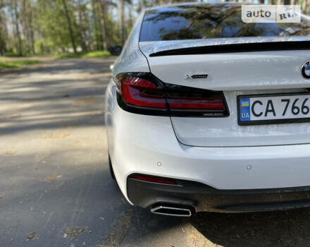 Белый БМВ 5 Серия, объемом двигателя 3 л и пробегом 35 тыс. км за 38000 $, фото 23 на Automoto.ua