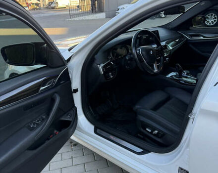 Білий БМВ 5 Серія, об'ємом двигуна 2 л та пробігом 175 тис. км за 25500 $, фото 15 на Automoto.ua