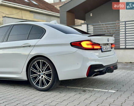Белый БМВ 5 Серия, объемом двигателя 3 л и пробегом 204 тыс. км за 27500 $, фото 10 на Automoto.ua