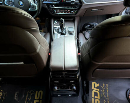 Белый БМВ 5 Серия, объемом двигателя 2 л и пробегом 159 тыс. км за 35000 $, фото 13 на Automoto.ua