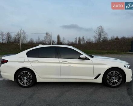 Белый БМВ 5 Серия, объемом двигателя 2 л и пробегом 155 тыс. км за 30499 $, фото 15 на Automoto.ua