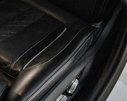 Белый БМВ 5 Серия, объемом двигателя 2 л и пробегом 175 тыс. км за 30000 $, фото 18 на Automoto.ua