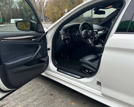 Белый БМВ 5 Серия, объемом двигателя 2 л и пробегом 85 тыс. км за 24500 $, фото 8 на Automoto.ua