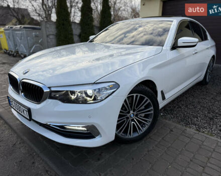 Белый БМВ 5 Серия, объемом двигателя 2 л и пробегом 215 тыс. км за 22950 $, фото 5 на Automoto.ua