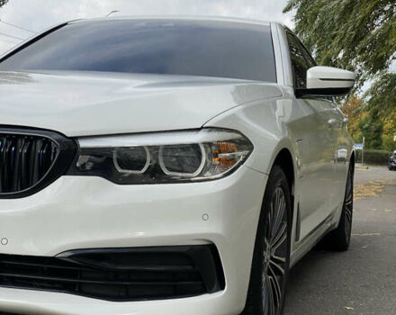 Белый БМВ 5 Серия, объемом двигателя 2 л и пробегом 89 тыс. км за 29500 $, фото 2 на Automoto.ua