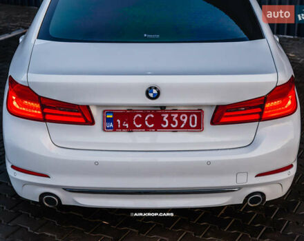 Белый БМВ 5 Серия, объемом двигателя 2 л и пробегом 175 тыс. км за 30000 $, фото 4 на Automoto.ua