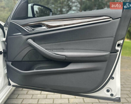 Белый БМВ 5 Серия, объемом двигателя 2 л и пробегом 65 тыс. км за 32500 $, фото 14 на Automoto.ua