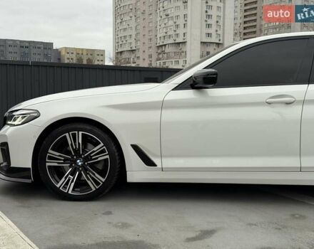 Белый БМВ 5 Серия, объемом двигателя 2 л и пробегом 229 тыс. км за 30000 $, фото 12 на Automoto.ua