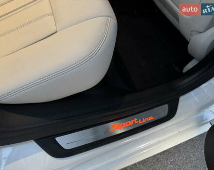 Белый БМВ 5 Серия, объемом двигателя 2 л и пробегом 70 тыс. км за 28888 $, фото 87 на Automoto.ua