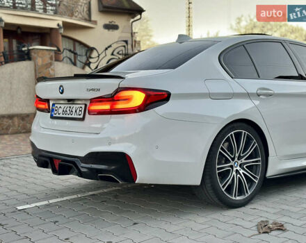 Белый БМВ 5 Серия, объемом двигателя 3 л и пробегом 204 тыс. км за 27500 $, фото 12 на Automoto.ua