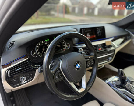 Белый БМВ 5 Серия, объемом двигателя 2 л и пробегом 215 тыс. км за 22950 $, фото 28 на Automoto.ua