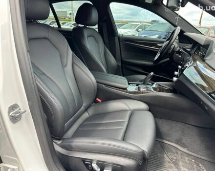 Белый БМВ 5 Серия, объемом двигателя 2 л и пробегом 117 тыс. км за 26690 $, фото 40 на Automoto.ua