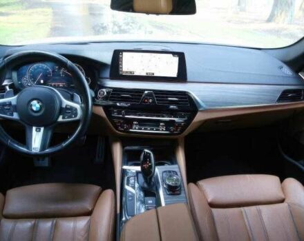 БМВ 5 Серия 2018 в Ровно на Automoto.ua Белый БМВ 5 Серия, объемом двигателя 3 л и пробегом 78 тыс. км за 21000 $, фото 13 на Automoto.ua