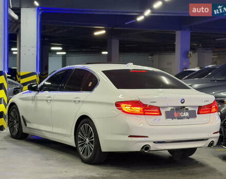 Белый БМВ 5 Серия, объемом двигателя 2 л и пробегом 93 тыс. км за 27700 $, фото 11 на Automoto.ua