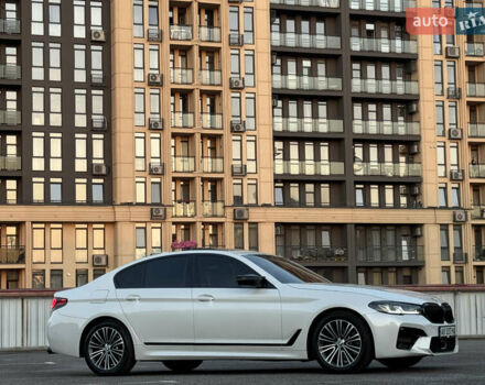 Белый БМВ 5 Серия, объемом двигателя 2 л и пробегом 70 тыс. км за 28888 $, фото 1 на Automoto.ua