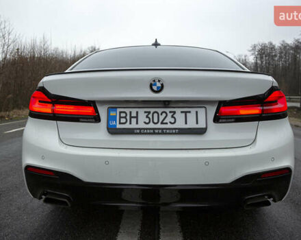 Белый БМВ 5 Серия, объемом двигателя 3 л и пробегом 101 тыс. км за 36500 $, фото 8 на Automoto.ua