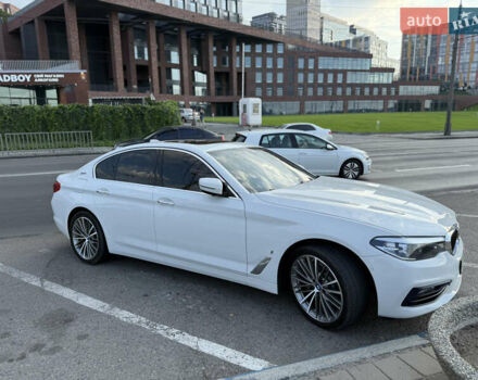 Белый БМВ 5 Серия, объемом двигателя 2 л и пробегом 86 тыс. км за 32000 $, фото 2 на Automoto.ua