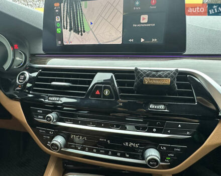 Белый БМВ 5 Серия, объемом двигателя 3 л и пробегом 96 тыс. км за 39000 $, фото 5 на Automoto.ua