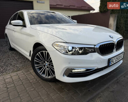Белый БМВ 5 Серия, объемом двигателя 2 л и пробегом 215 тыс. км за 22950 $, фото 2 на Automoto.ua