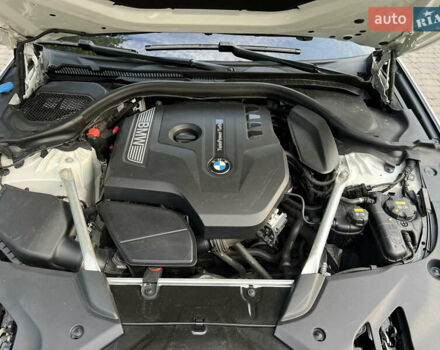 Білий БМВ 5 Серія, об'ємом двигуна 2 л та пробігом 122 тис. км за 29300 $, фото 41 на Automoto.ua