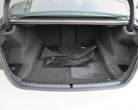 Белый БМВ 5 Серия, объемом двигателя 3 л и пробегом 67 тыс. км за 17000 $, фото 20 на Automoto.ua