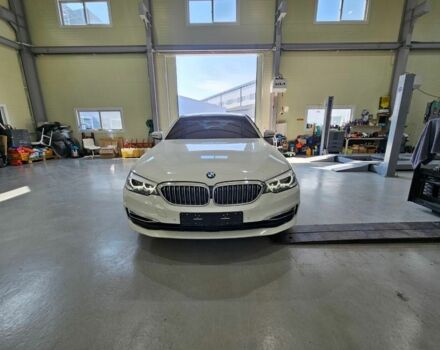 Білий БМВ 5 Серія, об'ємом двигуна 2 л та пробігом 65 тис. км за 19900 $, фото 2 на Automoto.ua