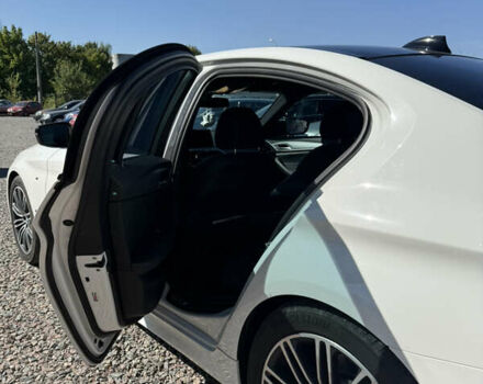 Белый БМВ 5 Серия, объемом двигателя 2 л и пробегом 98 тыс. км за 29999 $, фото 12 на Automoto.ua