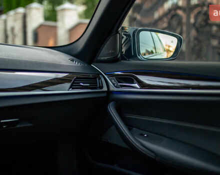 Білий БМВ 5 Серія, об'ємом двигуна 3 л та пробігом 56 тис. км за 50000 $, фото 57 на Automoto.ua