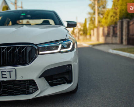 Білий БМВ 5 Серія, об'ємом двигуна 3 л та пробігом 56 тис. км за 50000 $, фото 7 на Automoto.ua