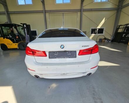 Білий БМВ 5 Серія, об'ємом двигуна 2 л та пробігом 65 тис. км за 19900 $, фото 6 на Automoto.ua