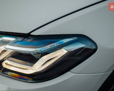 Білий БМВ 5 Серія, об'ємом двигуна 3 л та пробігом 56 тис. км за 50000 $, фото 18 на Automoto.ua