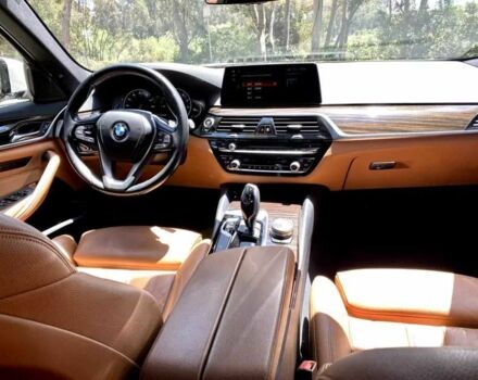 Белый БМВ 5 Серия, объемом двигателя 2 л и пробегом 75 тыс. км за 10000 $, фото 14 на Automoto.ua