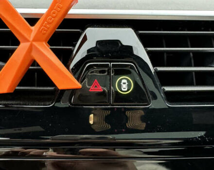 Белый БМВ 5 Серия, объемом двигателя 2 л и пробегом 111 тыс. км за 32500 $, фото 38 на Automoto.ua