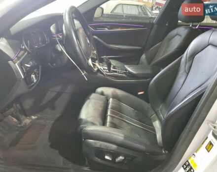 Белый БМВ 5 Серия, объемом двигателя 3 л и пробегом 88 тыс. км за 28000 $, фото 4 на Automoto.ua