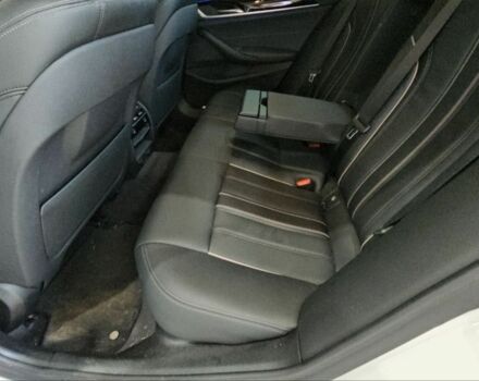 Білий БМВ 5 Серія, об'ємом двигуна 2 л та пробігом 65 тис. км за 19900 $, фото 13 на Automoto.ua