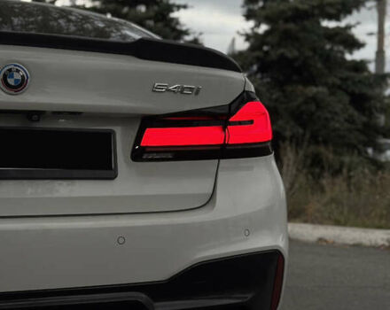 Белый БМВ 5 Серия, объемом двигателя 3 л и пробегом 105 тыс. км за 35999 $, фото 12 на Automoto.ua