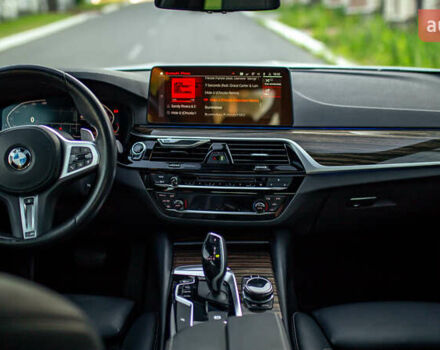 Білий БМВ 5 Серія, об'ємом двигуна 3 л та пробігом 56 тис. км за 50000 $, фото 58 на Automoto.ua