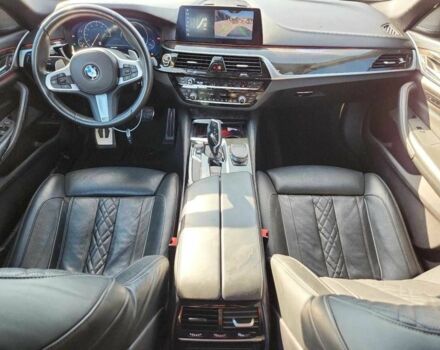 Белый БМВ 5 Серия, объемом двигателя 3 л и пробегом 65 тыс. км за 10000 $, фото 7 на Automoto.ua